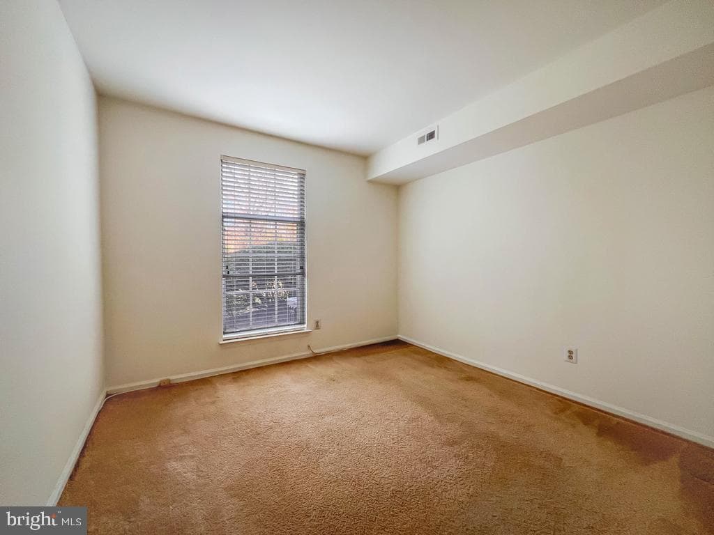 654a Woodford Lane photo 22