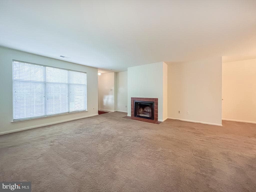 654a Woodford Lane photo 4
