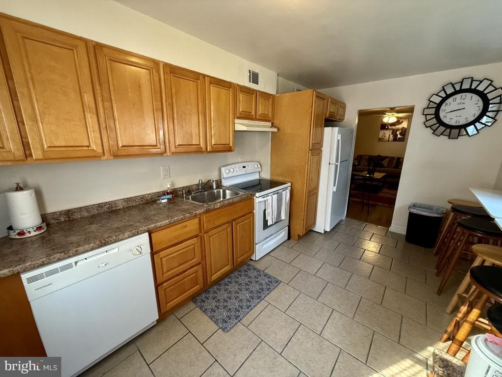 554 Doloro Drive photo 5