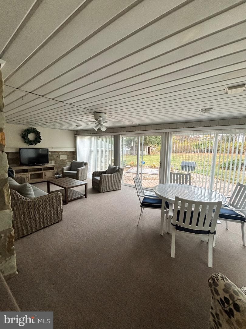 273 Holly Knoll Drive photo 10