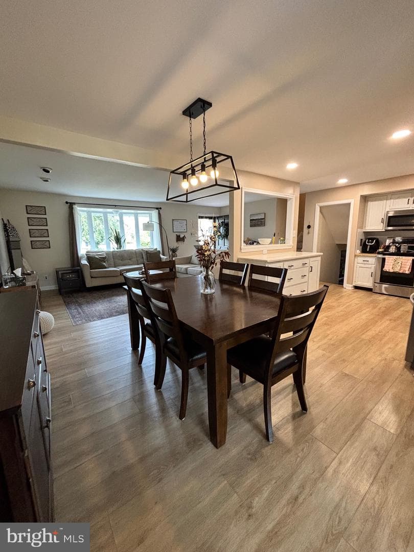 273 Holly Knoll Drive photo 5