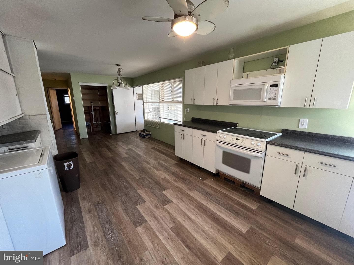 394 Lakeside Drive photo 4