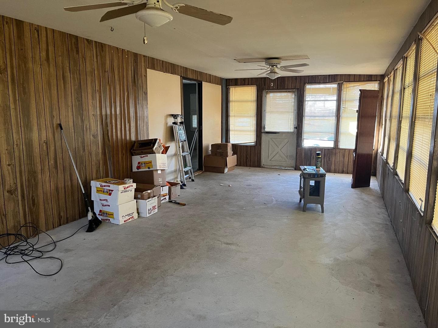 394 Lakeside Drive photo 9