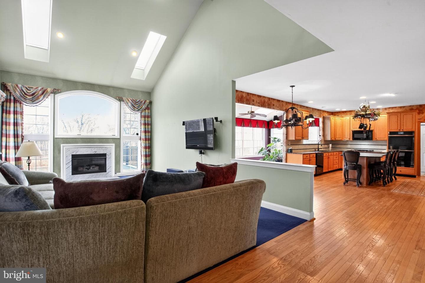 62 Woodside Lane photo 11