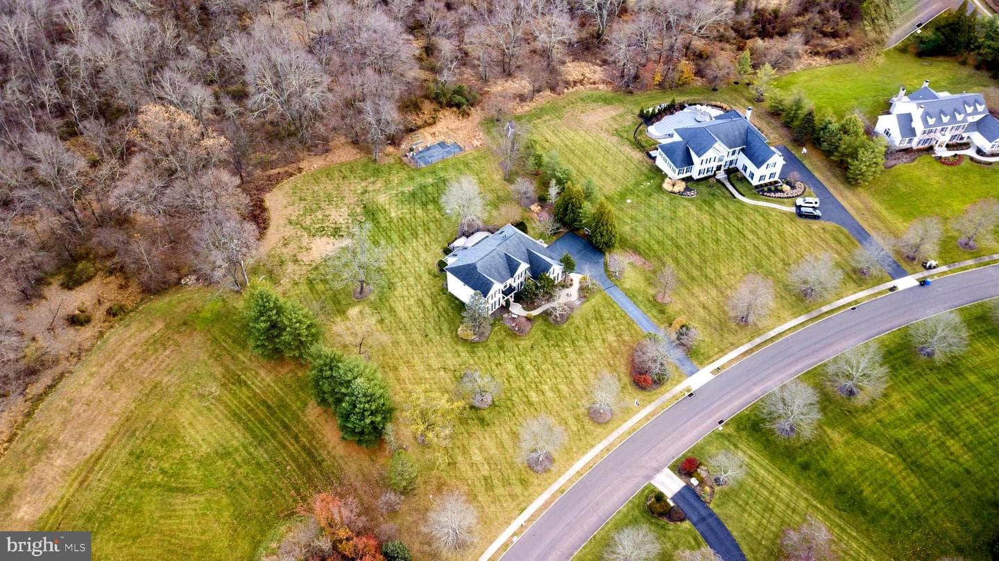 62 Woodside Lane photo 33