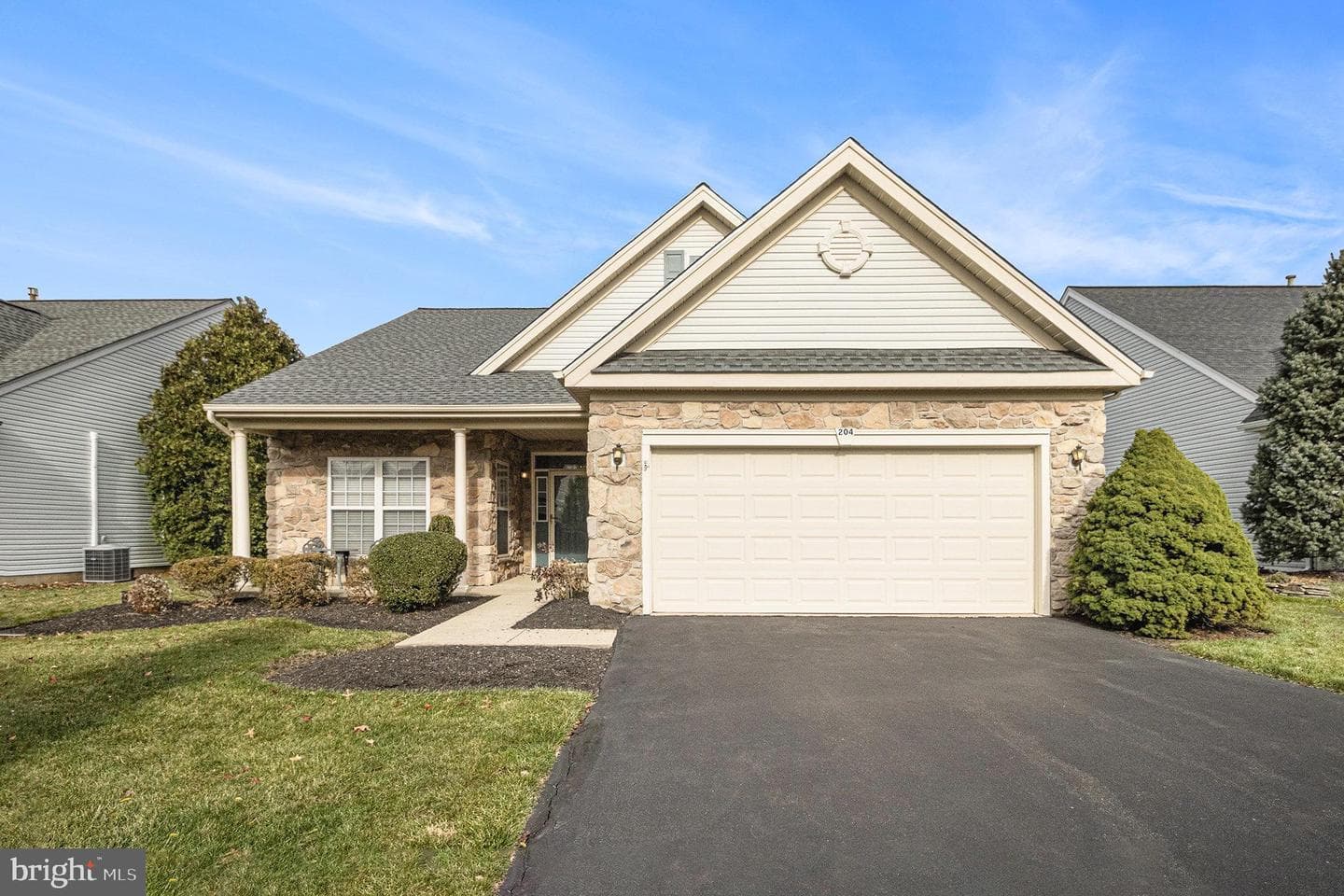204 Neighbors Road photo 2