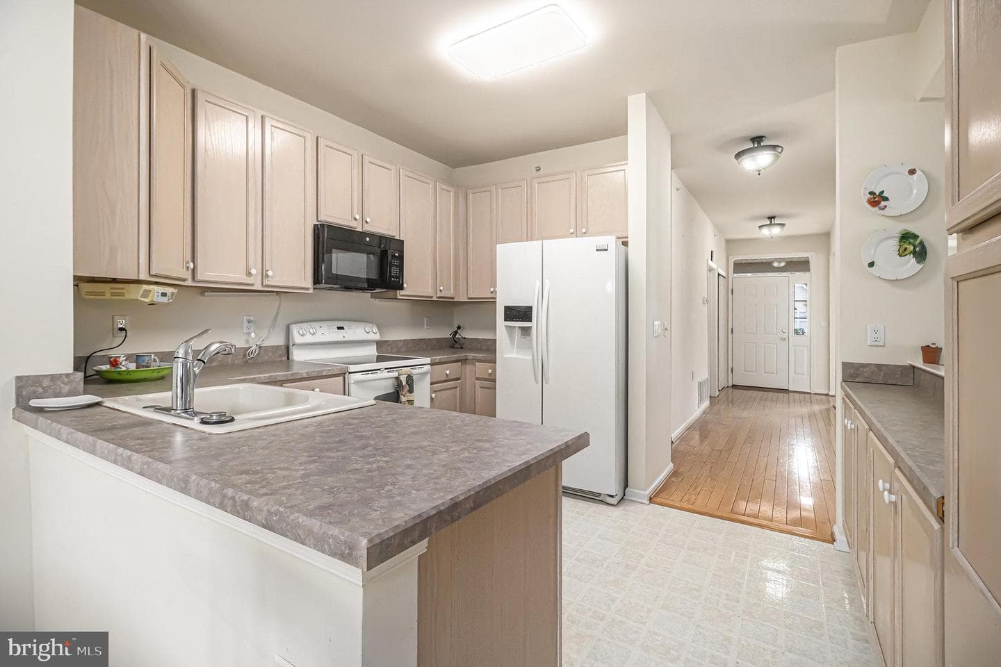 204 Neighbors Road photo 9