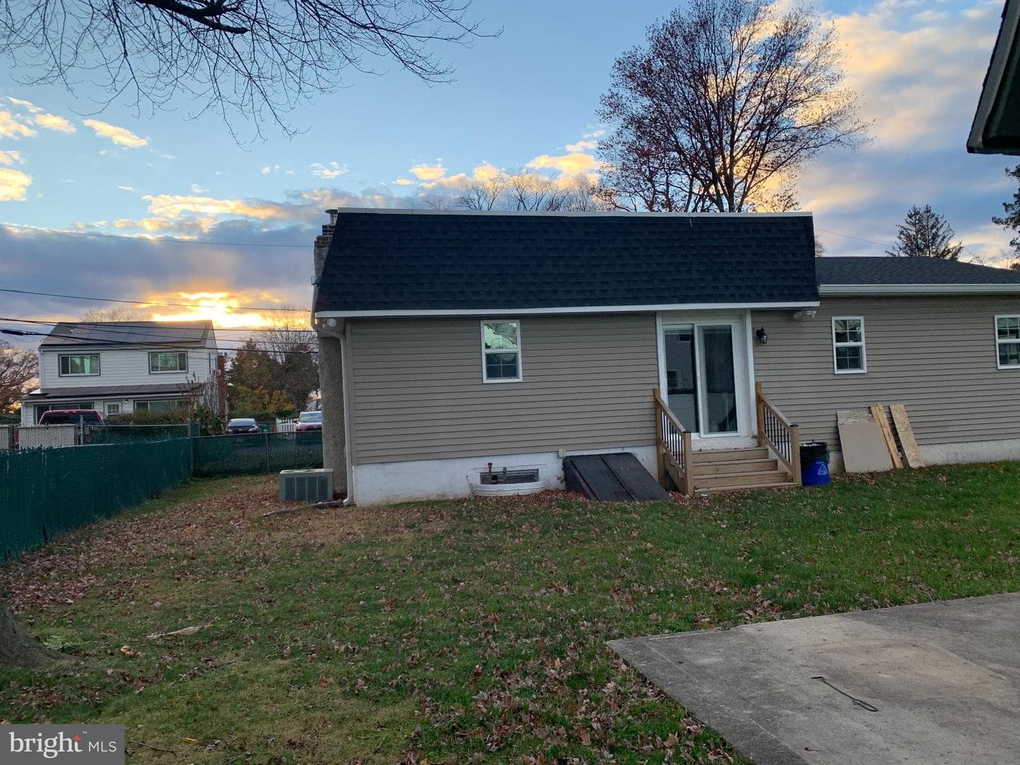 825 Tulip Avenue photo 23