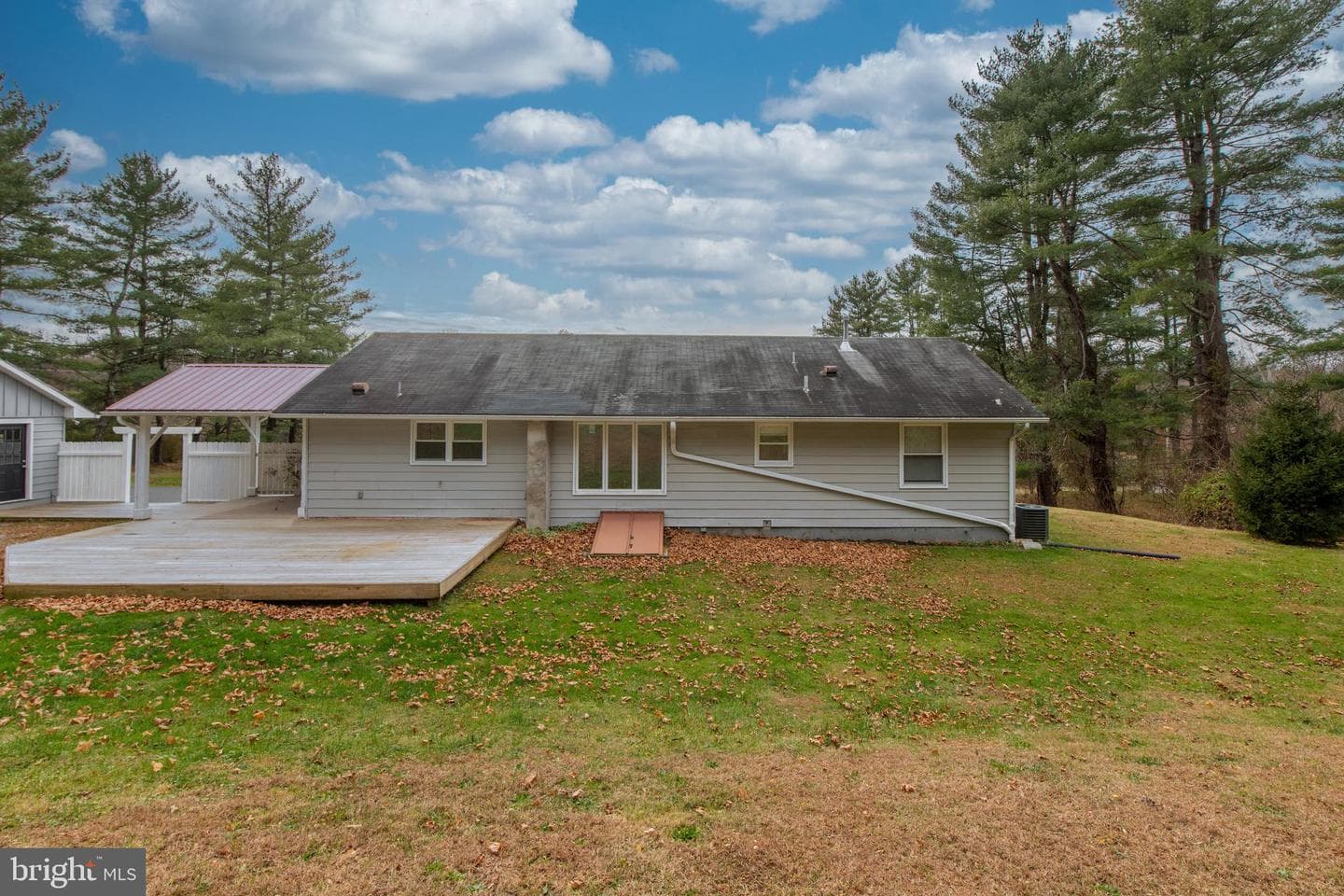 8979 Easton Road photo 32