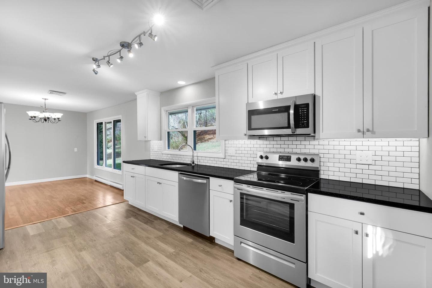 8979 Easton Road photo 6