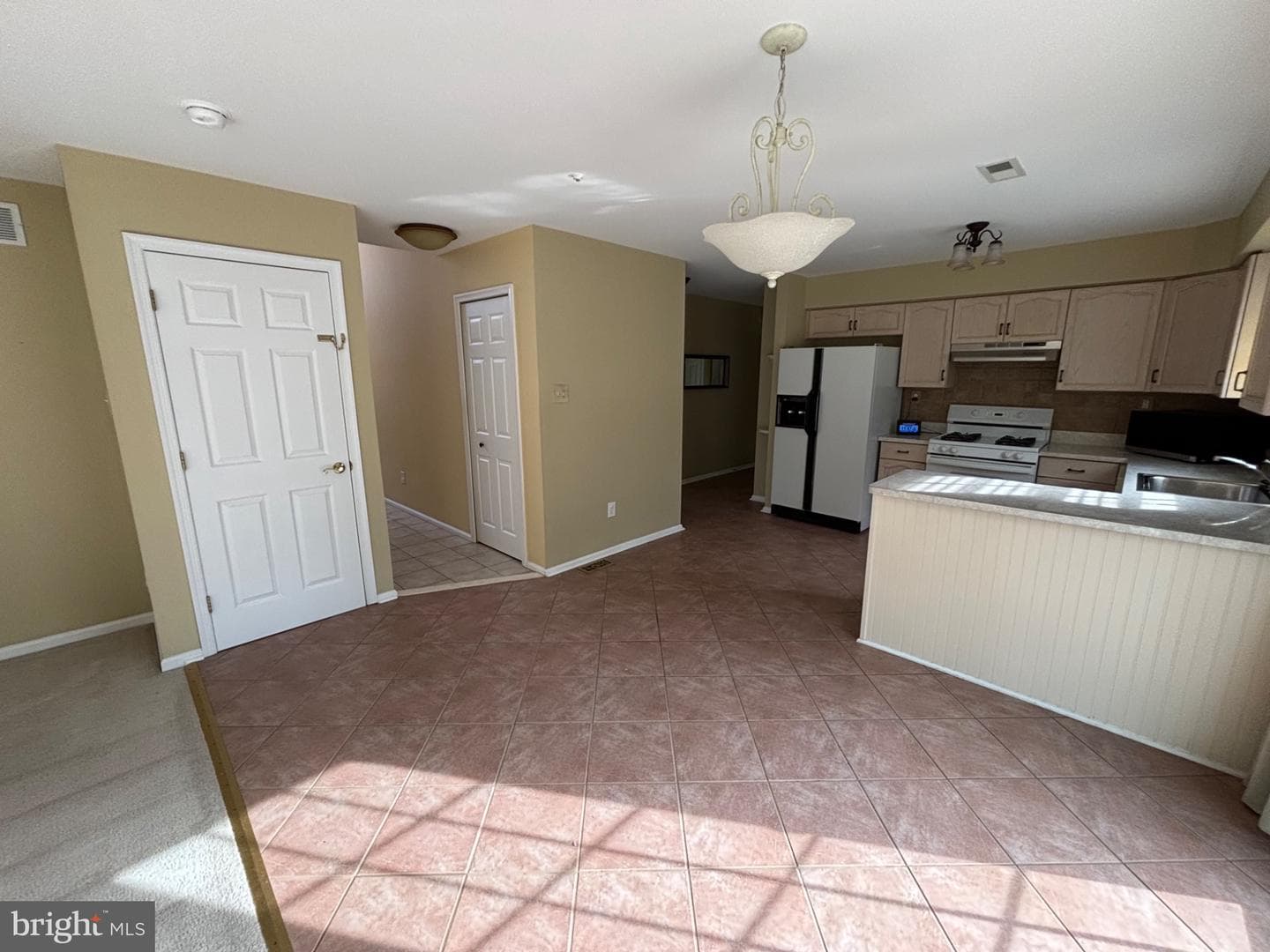 634 Nicole Drive photo 11