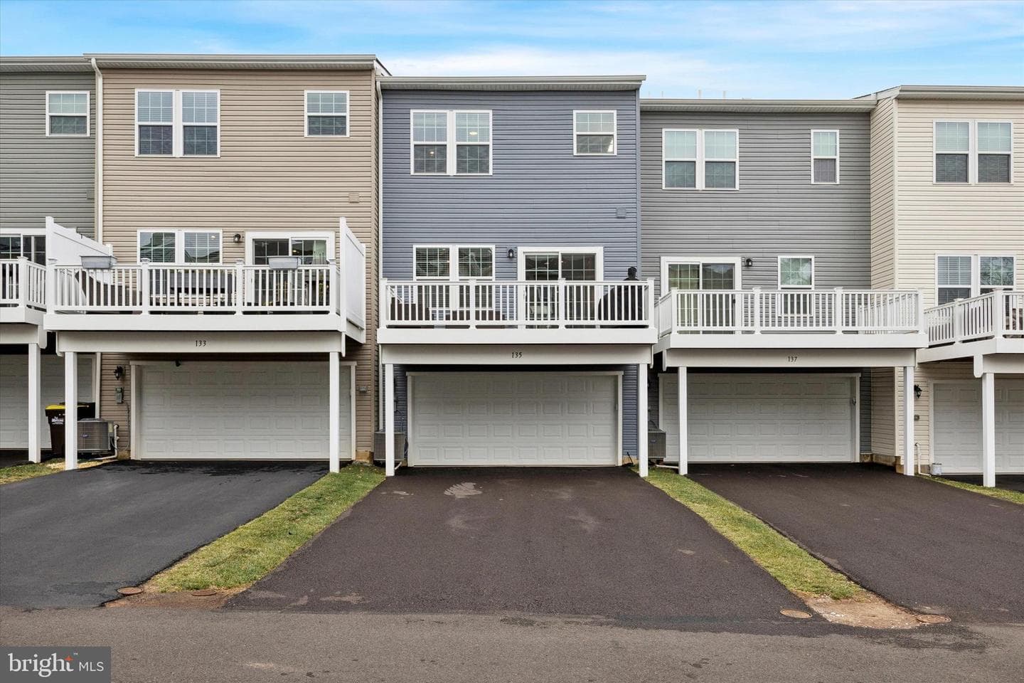 135 Bishop Way photo 24