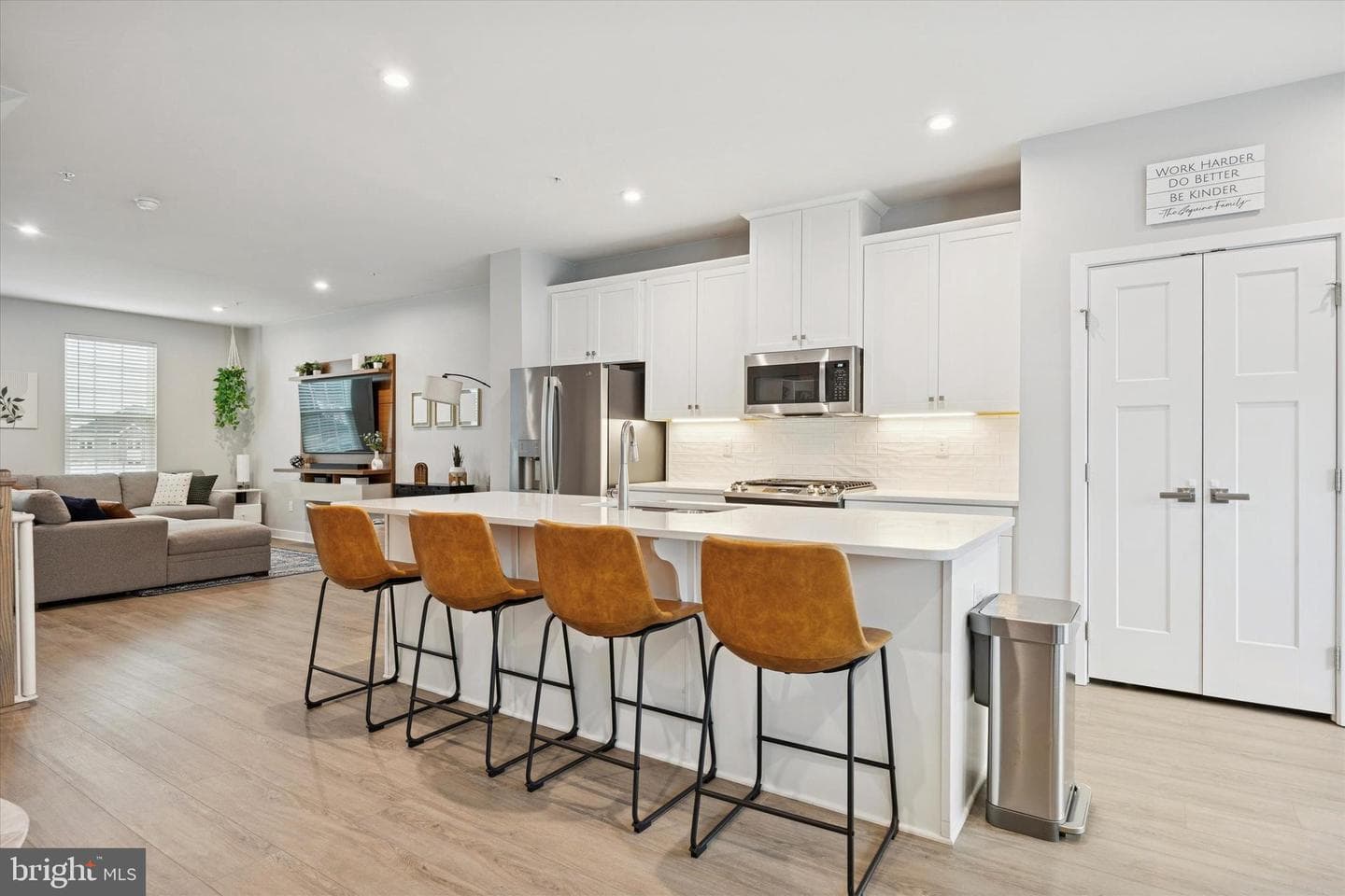 135 Bishop Way photo 6