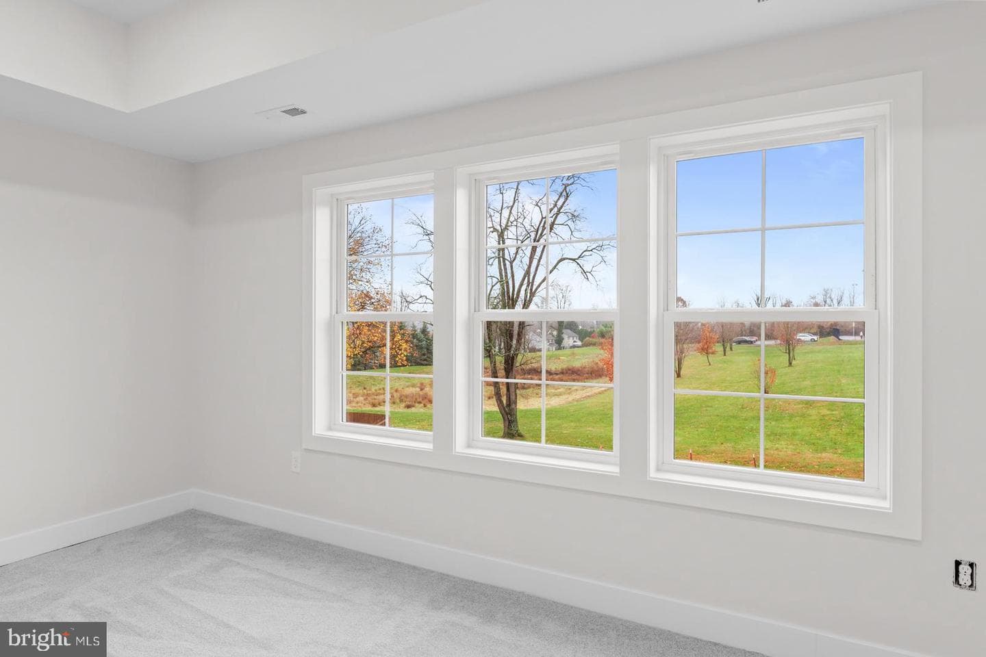 866 Hulmeville Road photo 32