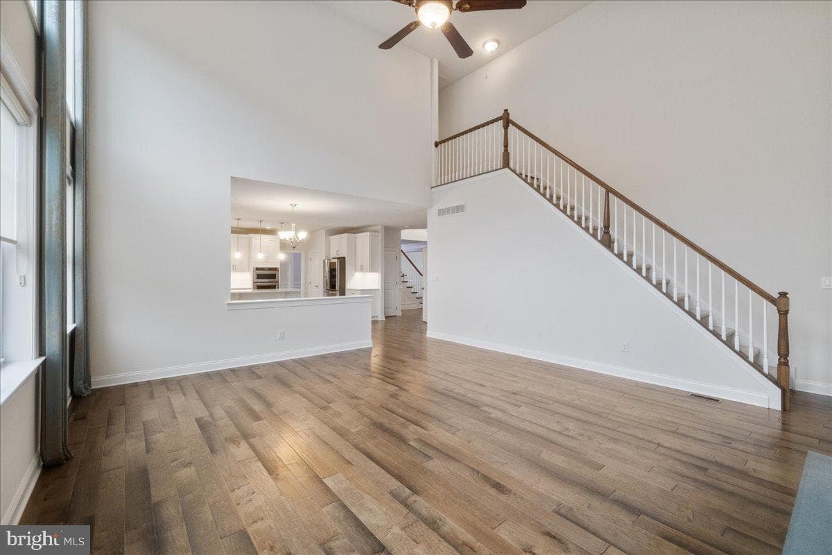 1376 Memorial Drive photo 12