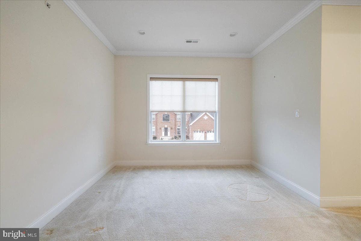 1376 Memorial Drive photo 25