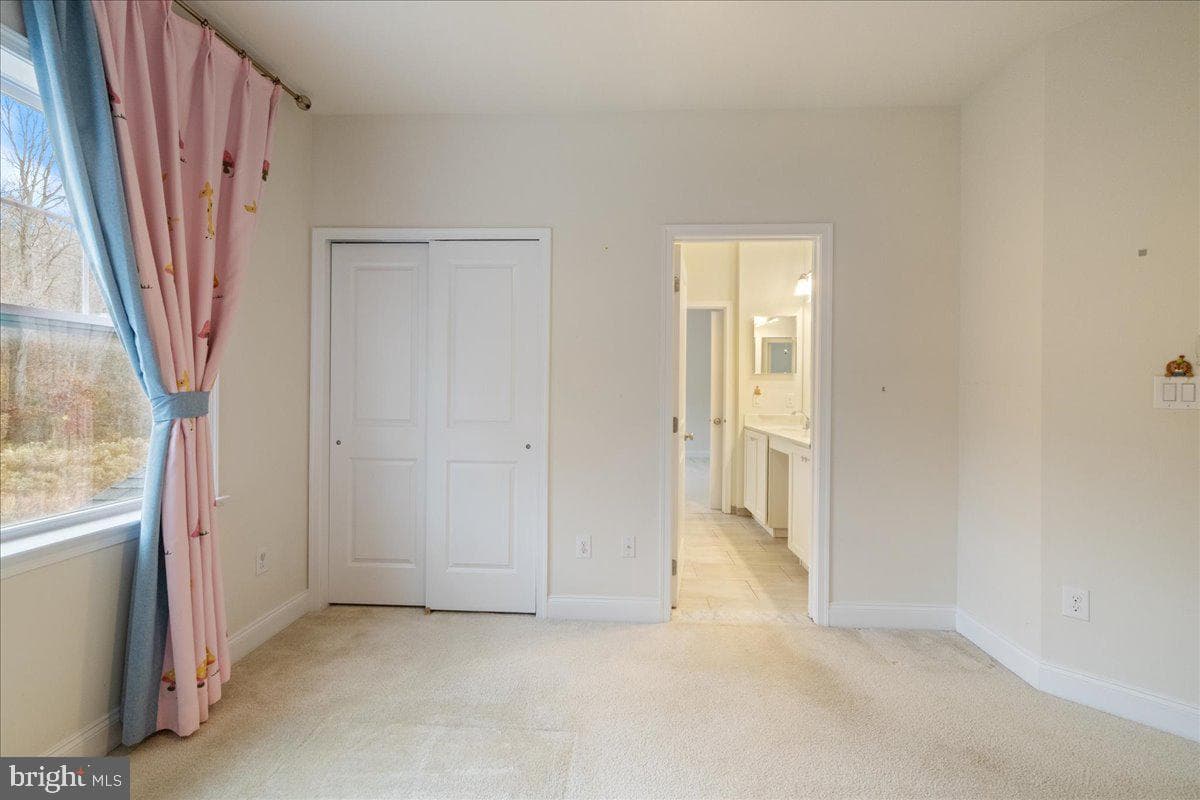 1376 Memorial Drive photo 30