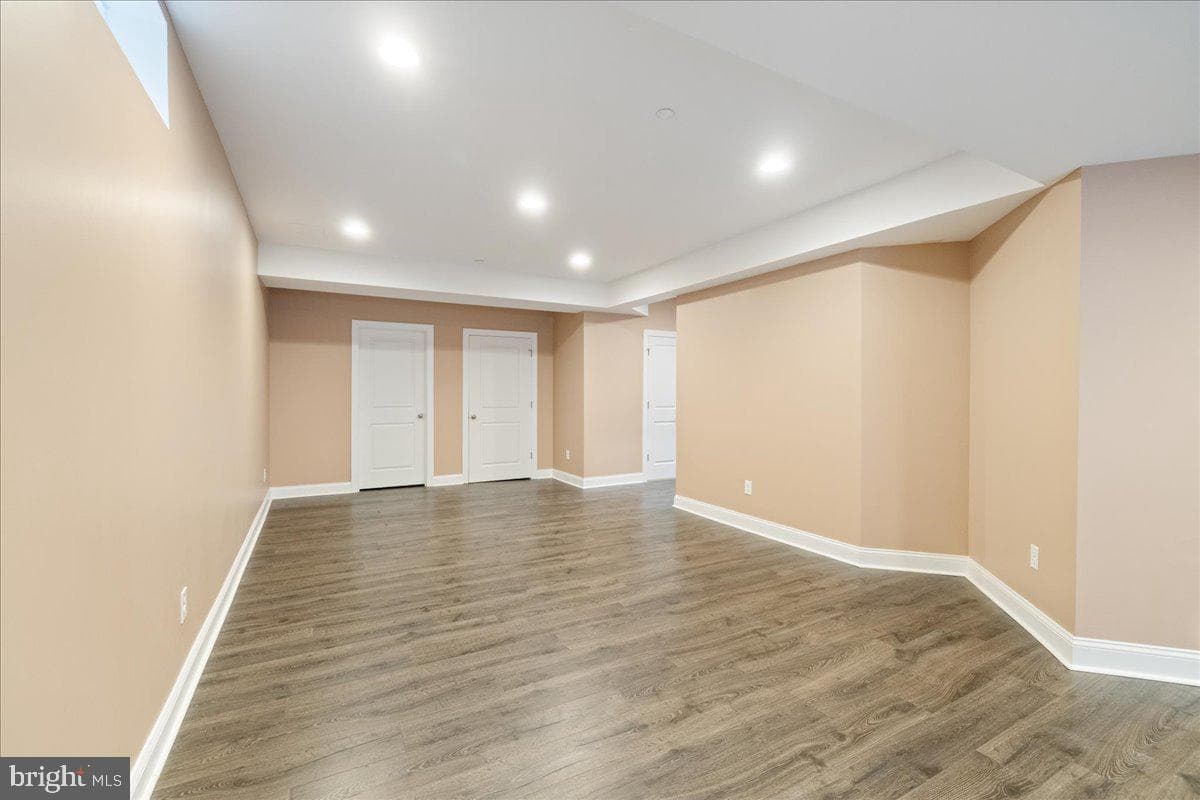 1376 Memorial Drive photo 39