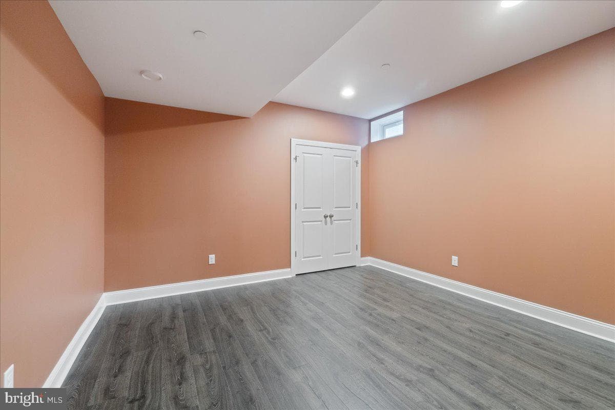 1376 Memorial Drive photo 44