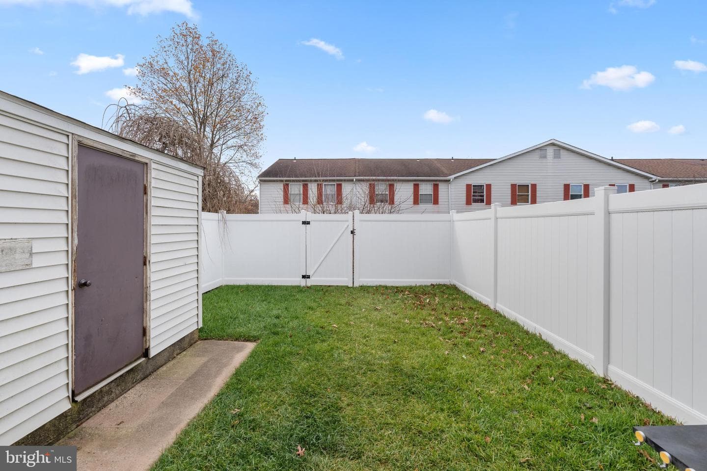 92 Laurel Court photo 25