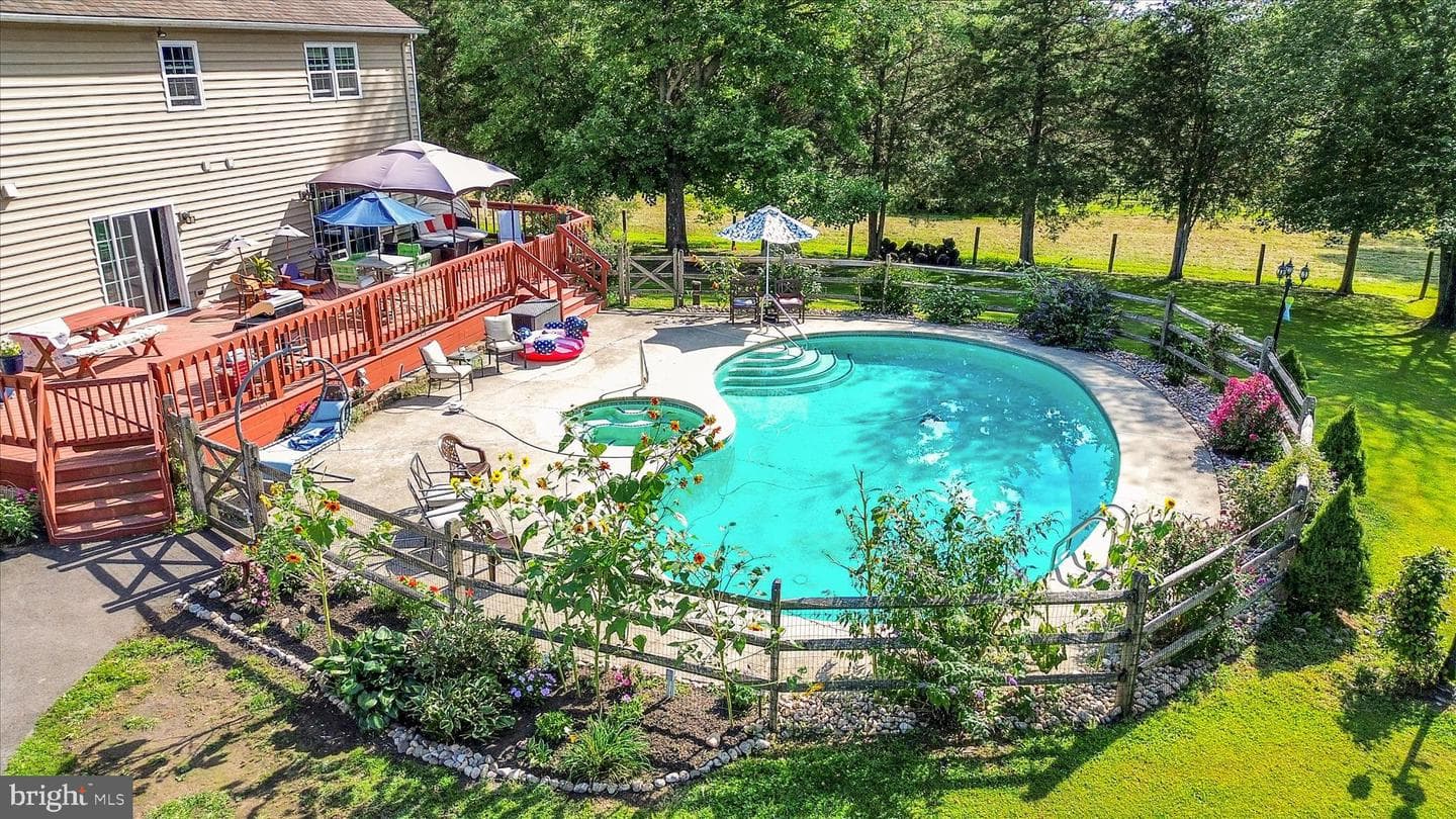 1010 Sweetbriar Road photo 56