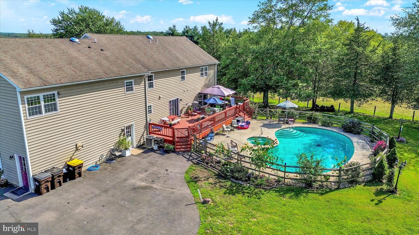 1010 Sweetbriar Road photo 58