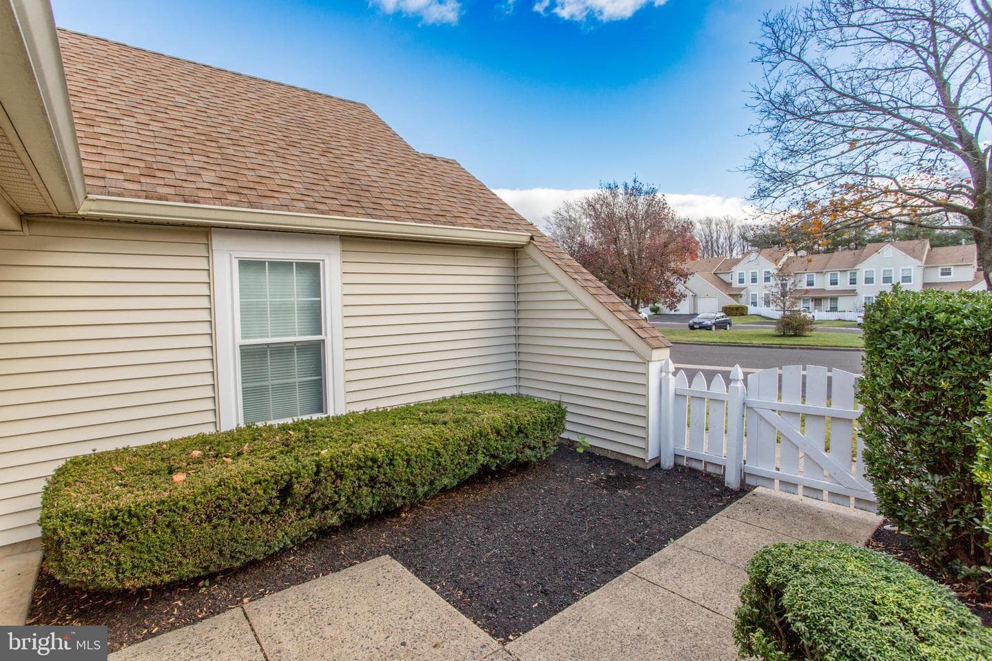 1811 Hennessy Drive photo 11