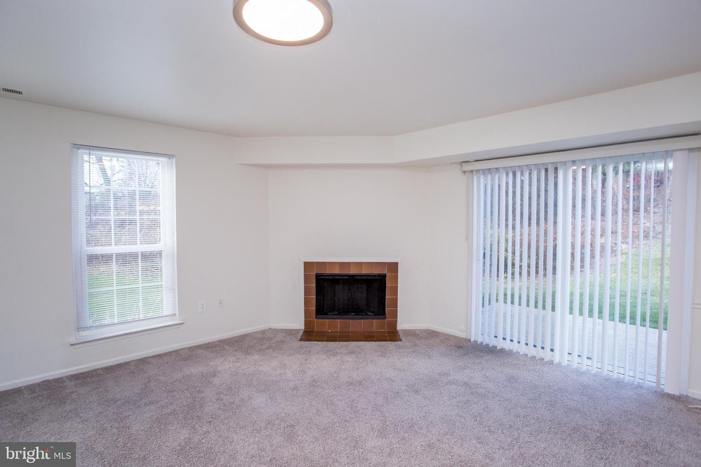1811 Hennessy Drive photo 33