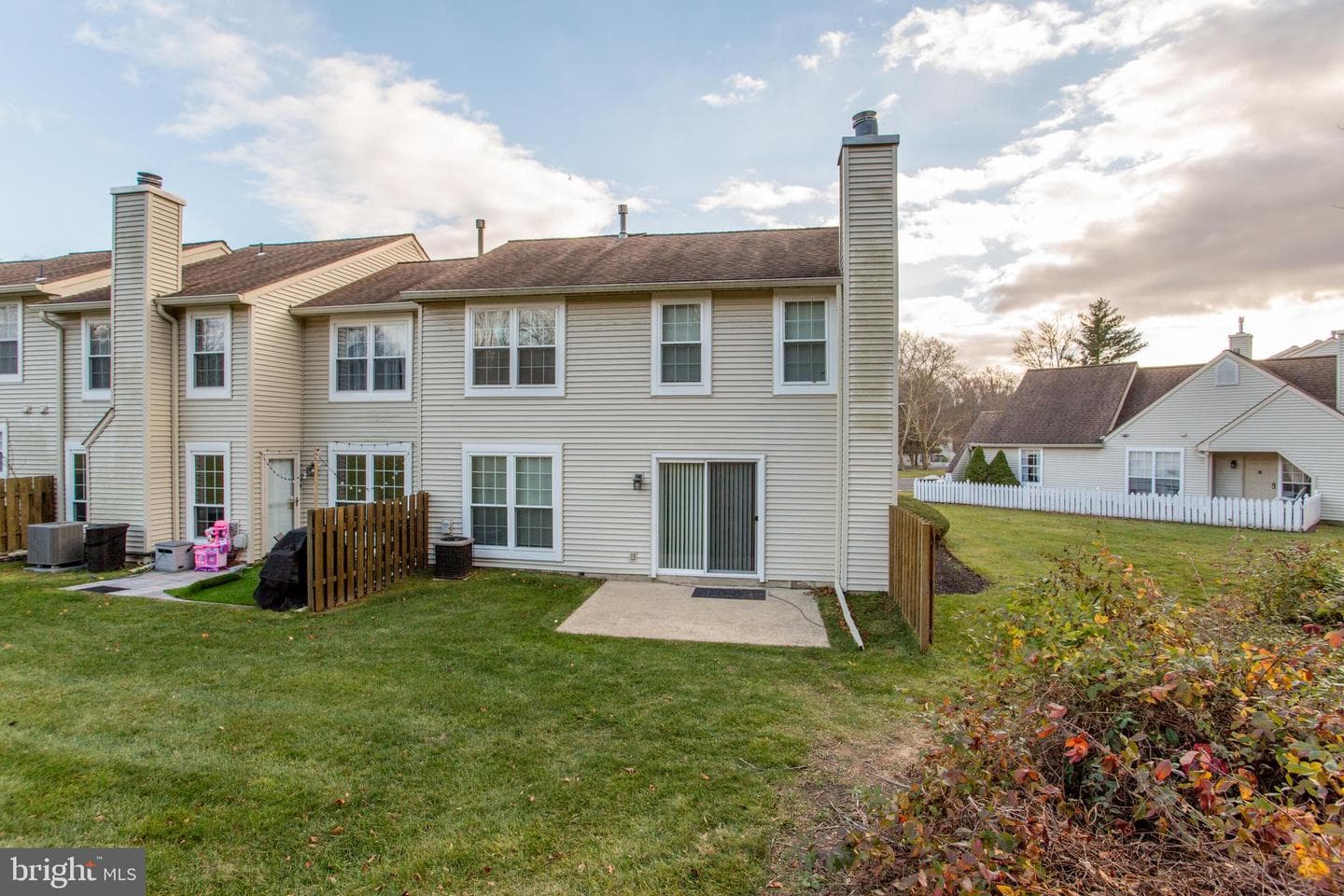 1811 Hennessy Drive photo 66
