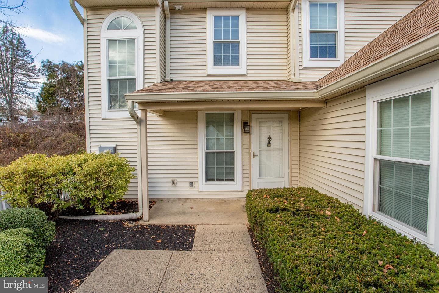 1811 Hennessy Drive photo 9