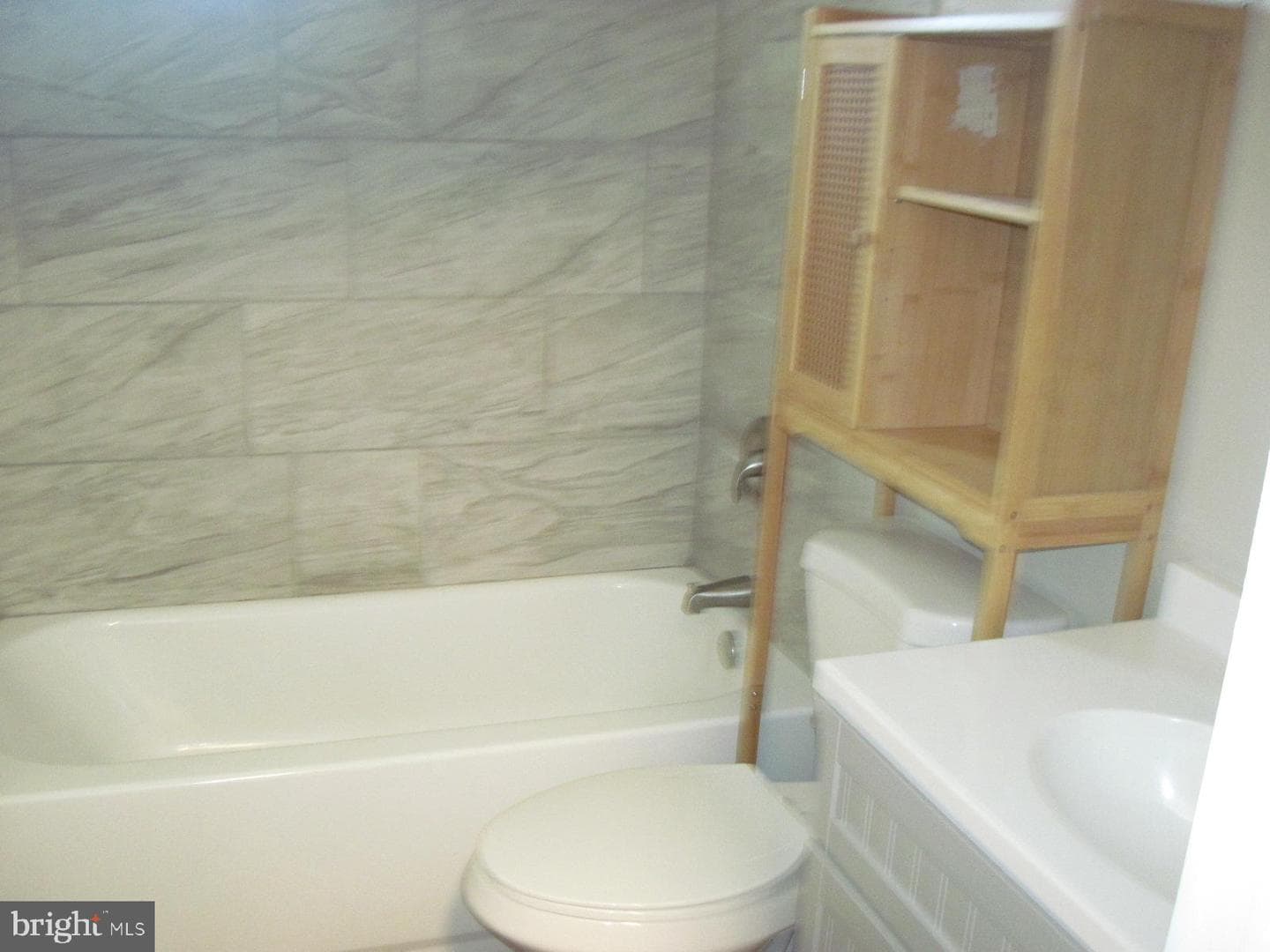 5 Essex Court photo 84