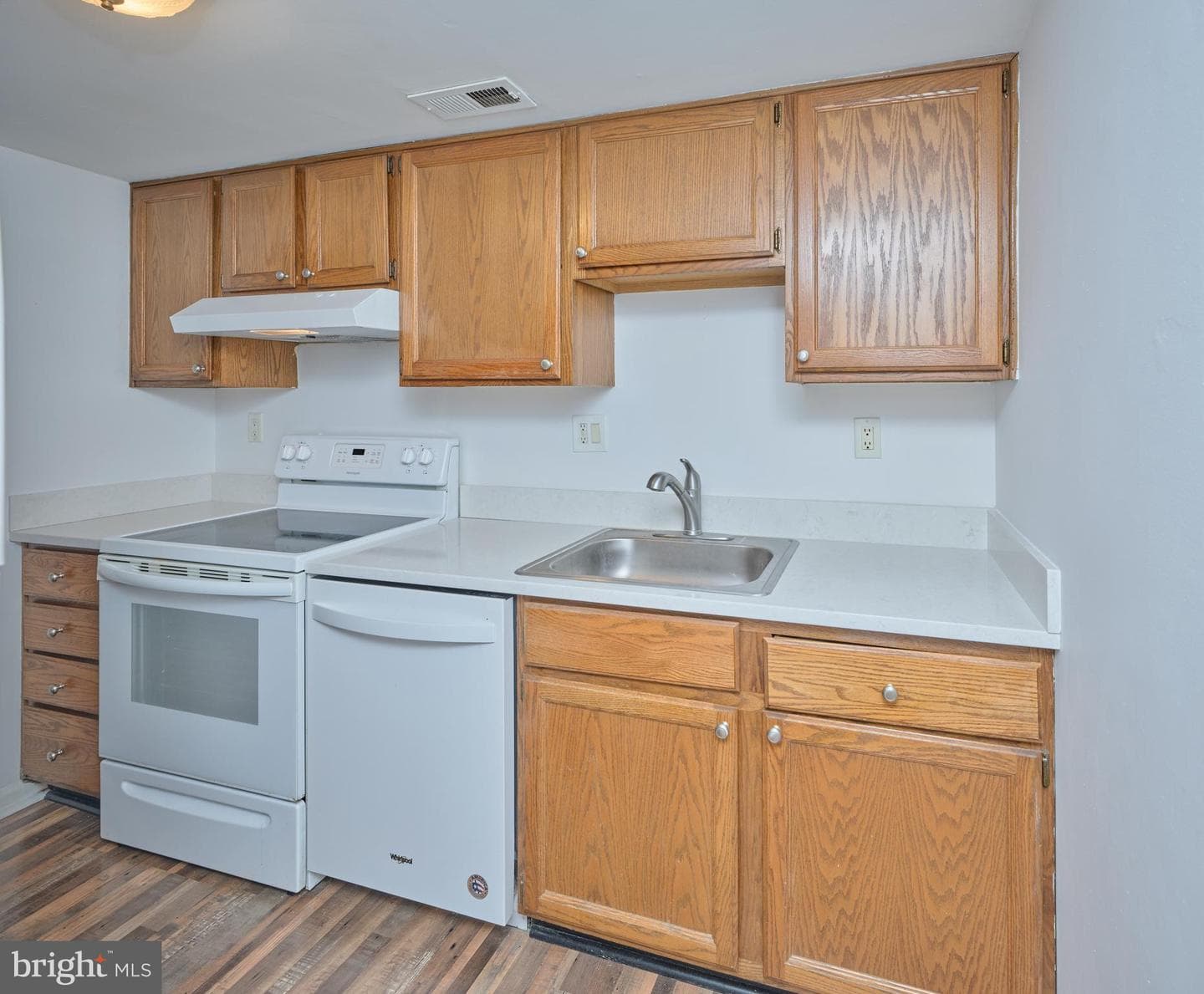 22 Hermitage Drive photo 13