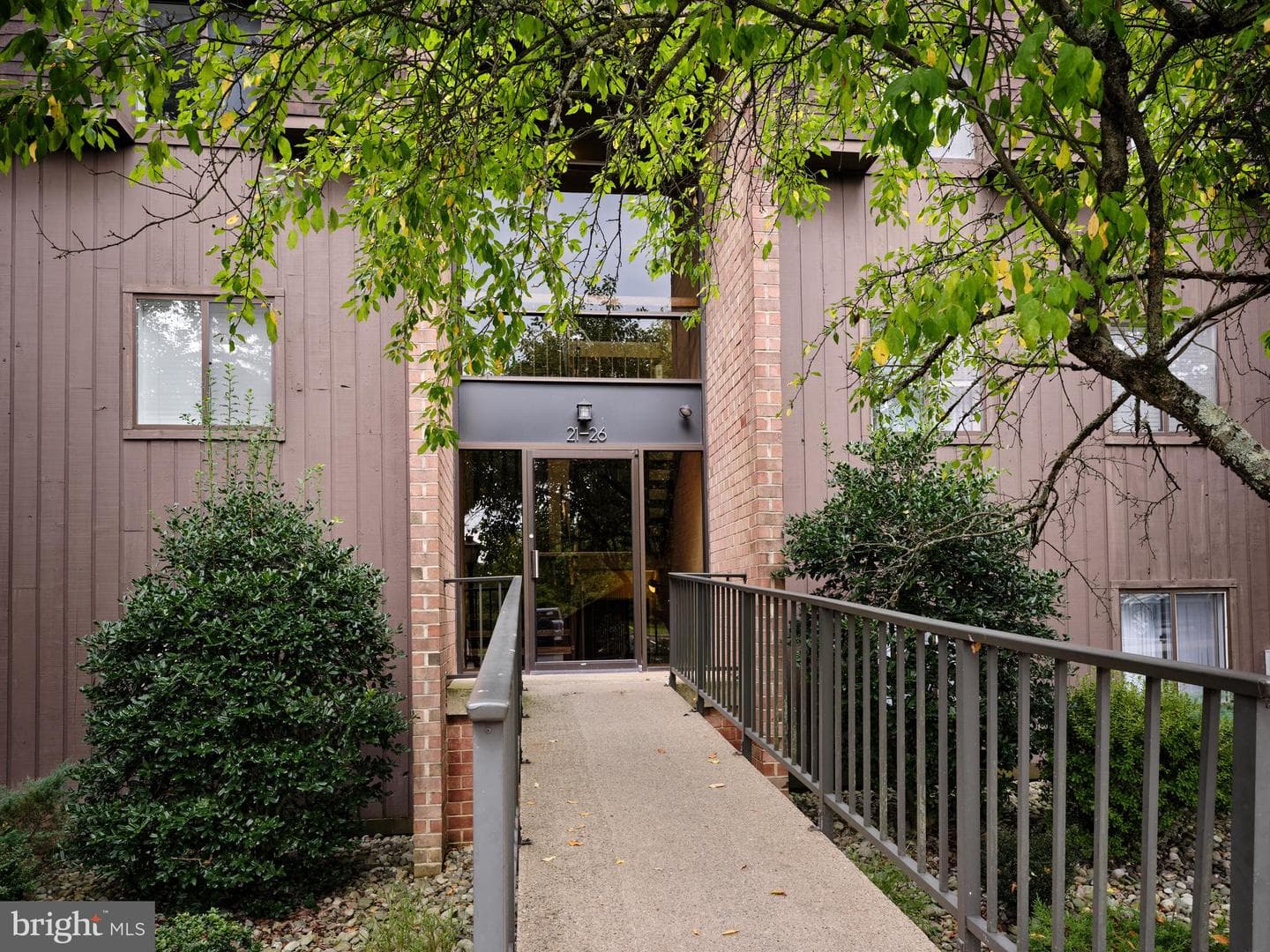22 Hermitage Drive photo 3