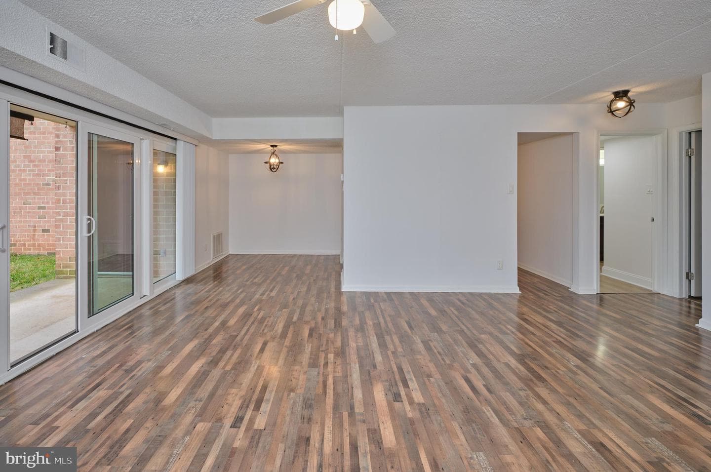 22 Hermitage Drive photo 6