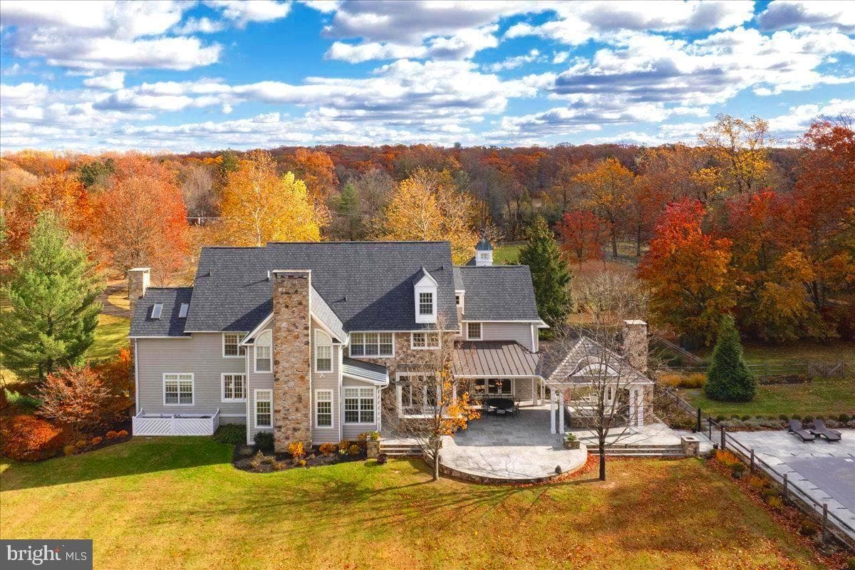 6145 Greenhill Road photo 4