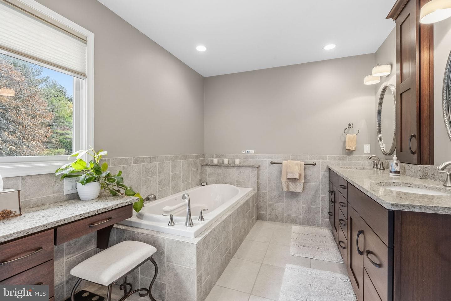 150 Hartford Lane photo 27
