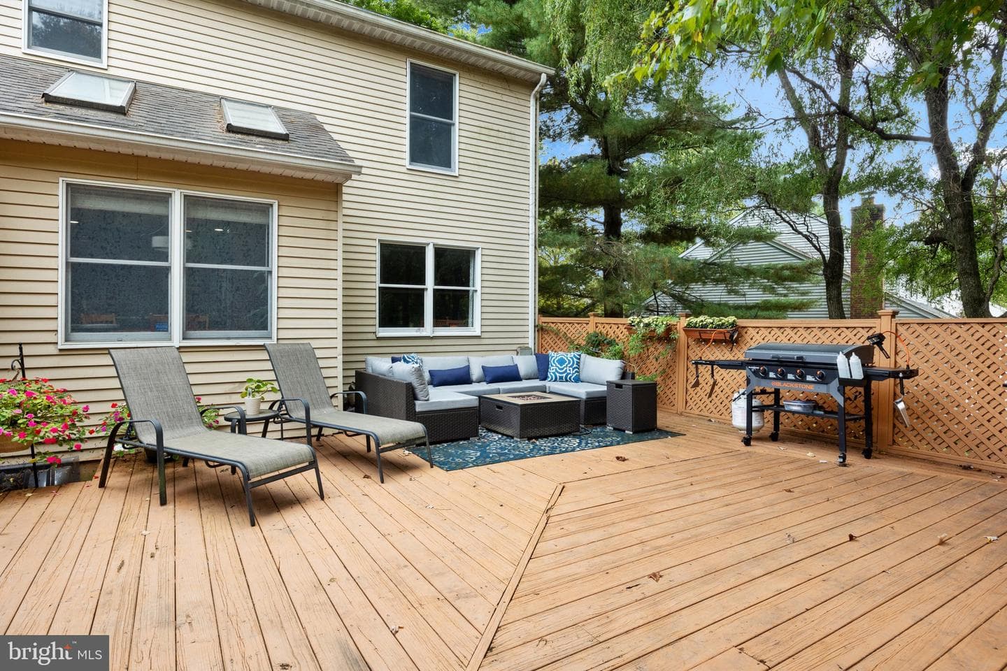 150 Hartford Lane photo 42