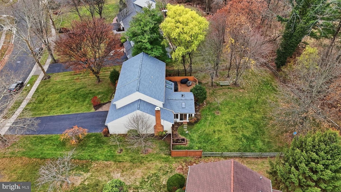 150 Hartford Lane photo 50