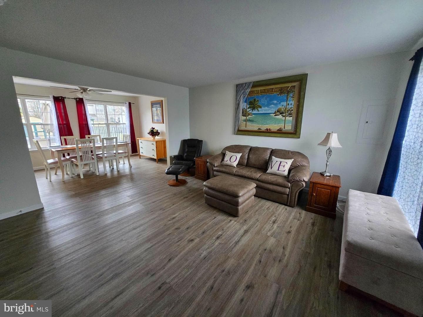 1221 Garden Court photo 7