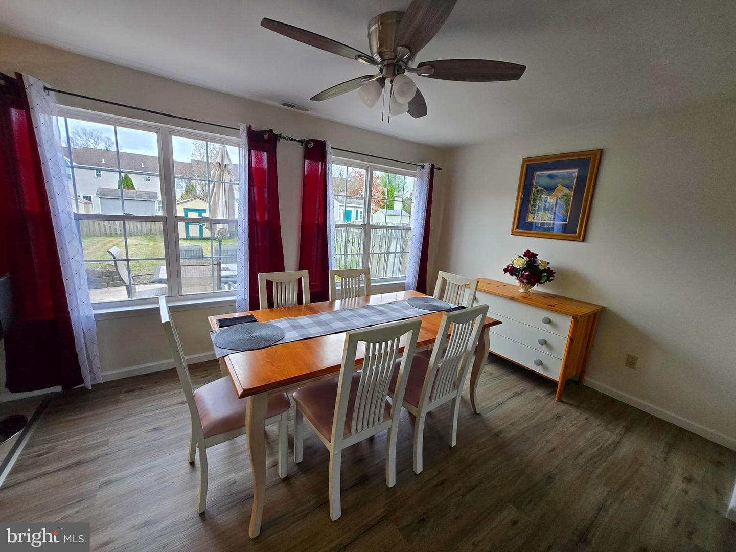 1221 Garden Court photo 8
