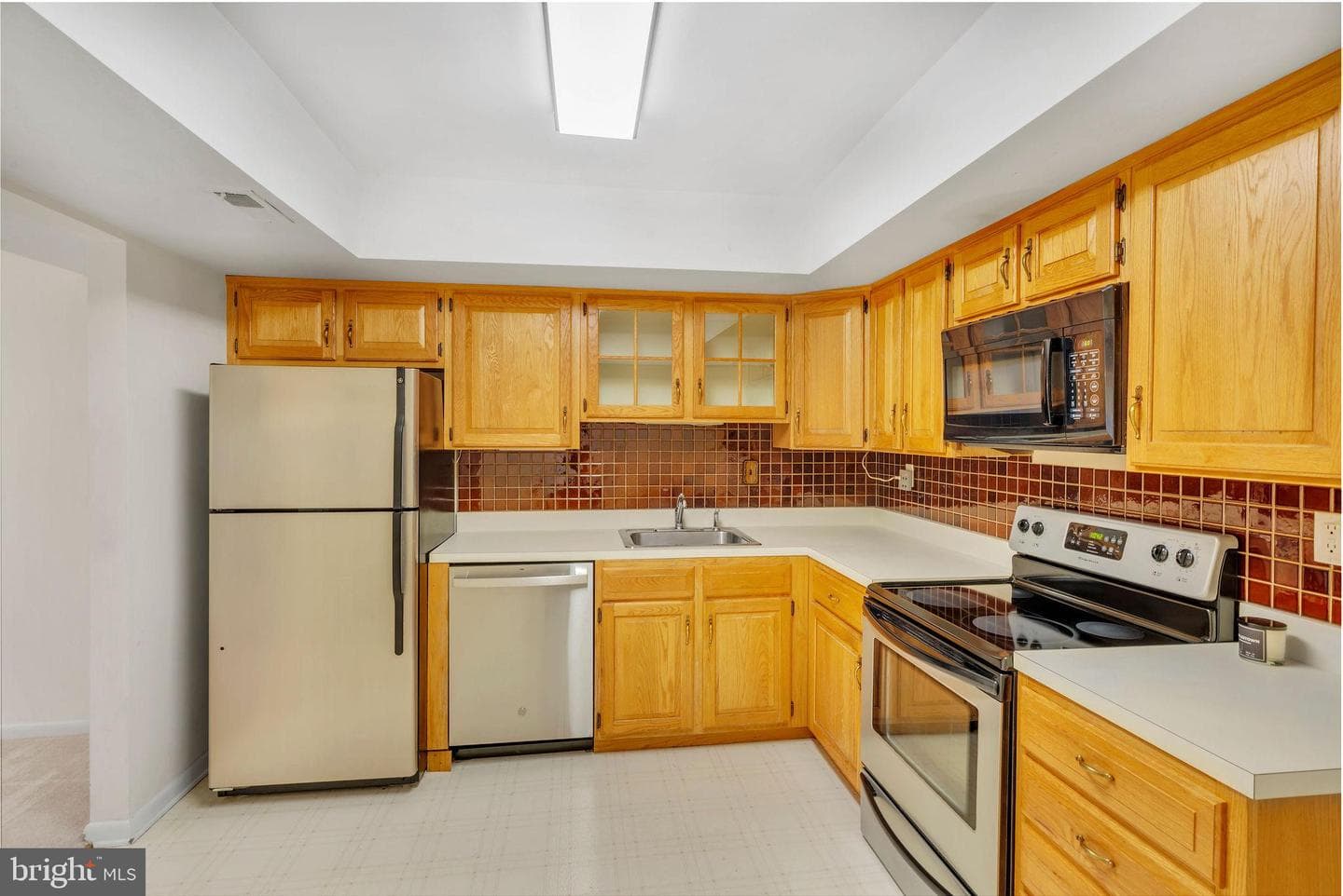 333 Dorset Court photo 10
