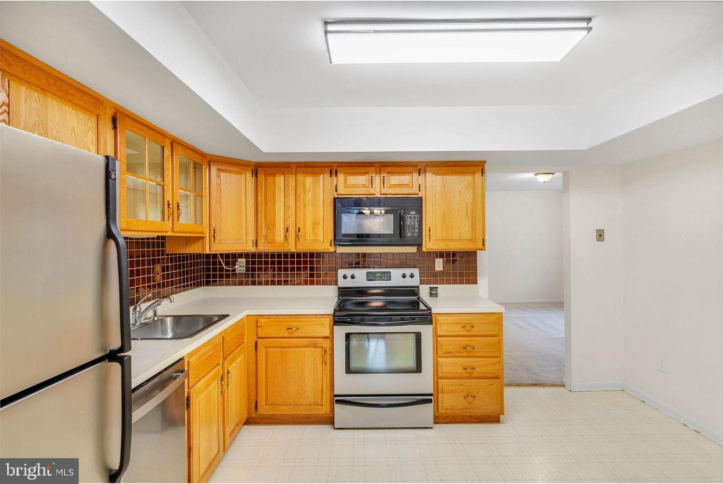 333 Dorset Court photo 11