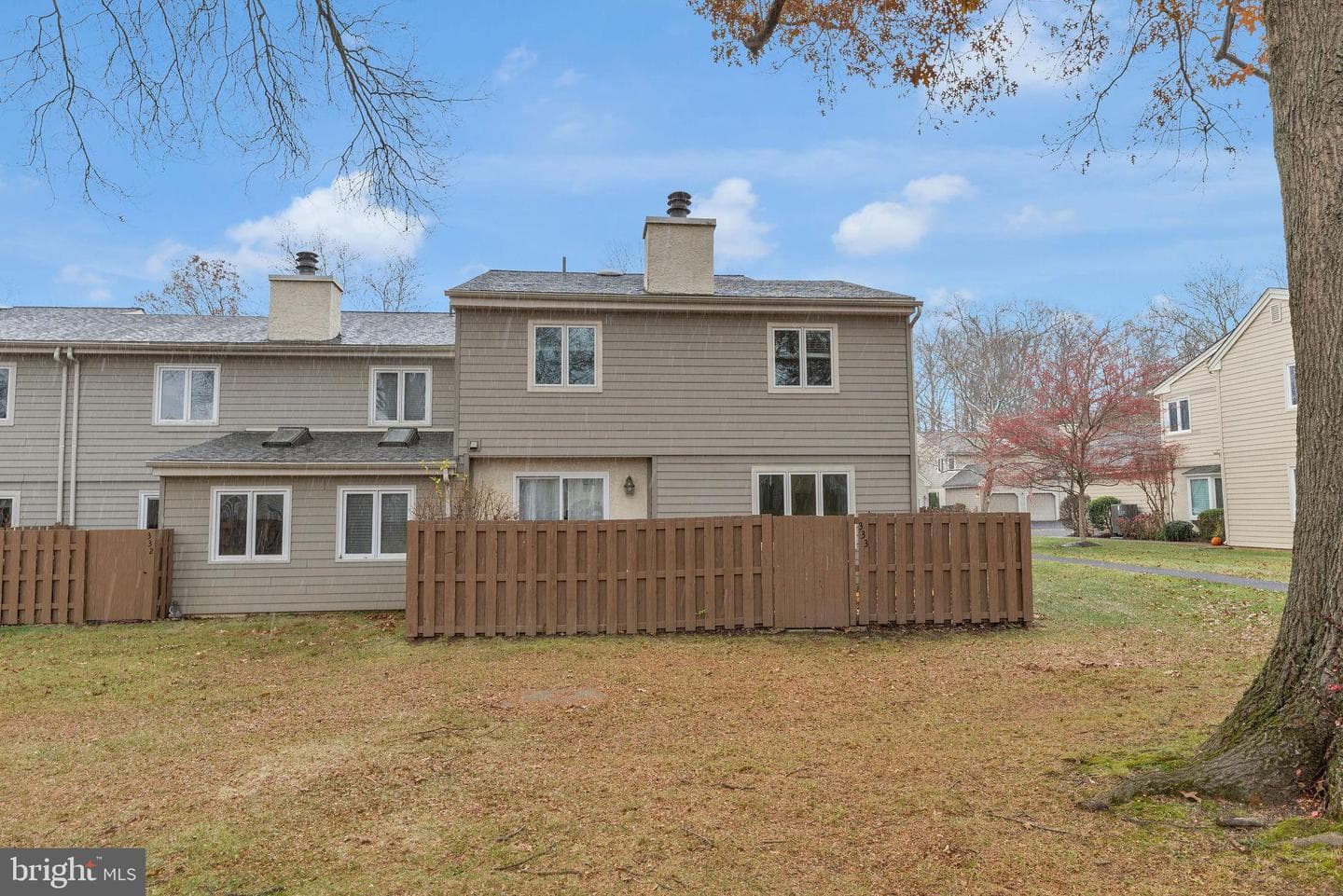 333 Dorset Court photo 31