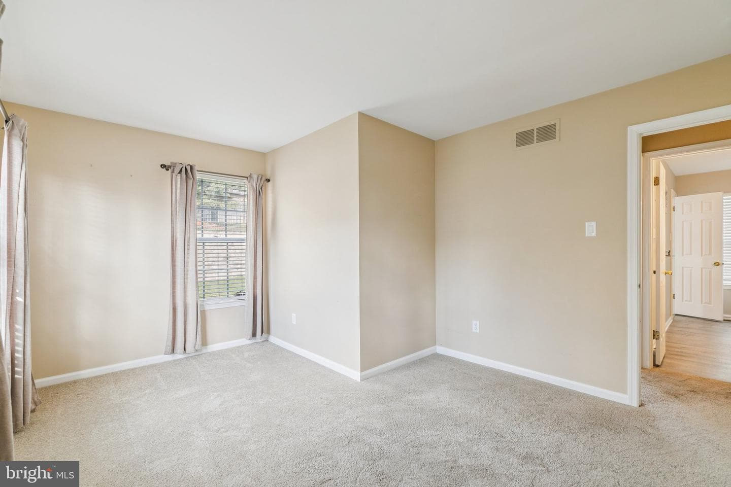 5437 Rinker Circle photo 14