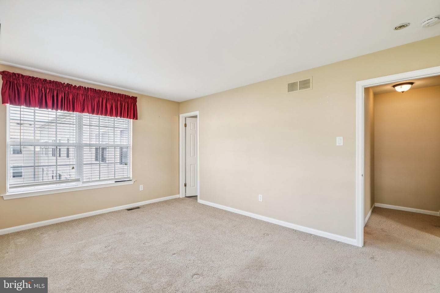 5437 Rinker Circle photo 9
