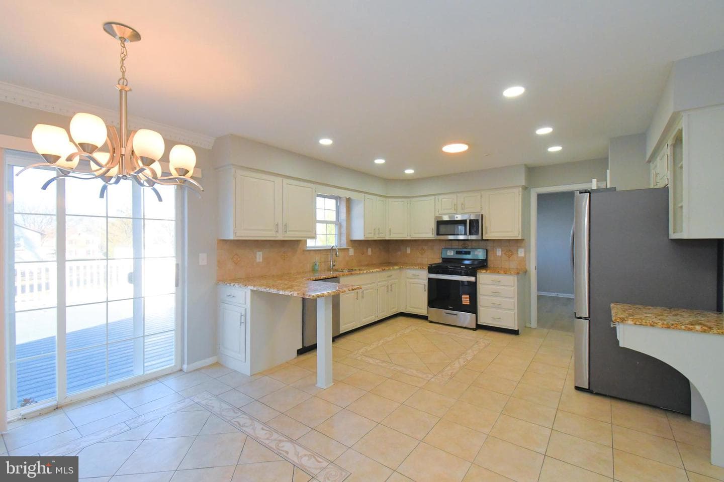 110 Greenfield Lane photo 13