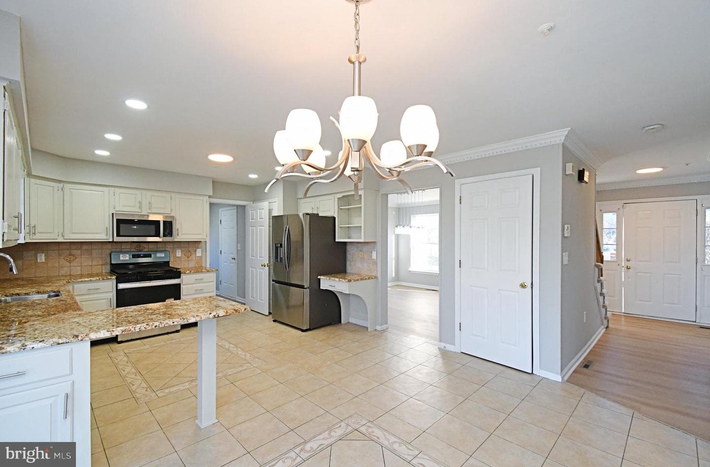 110 Greenfield Lane photo 14