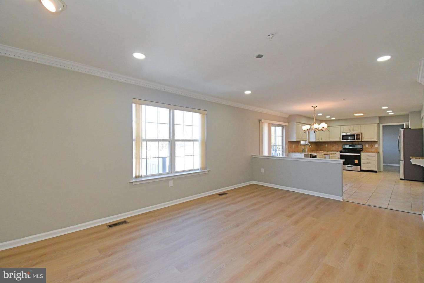 110 Greenfield Lane photo 25