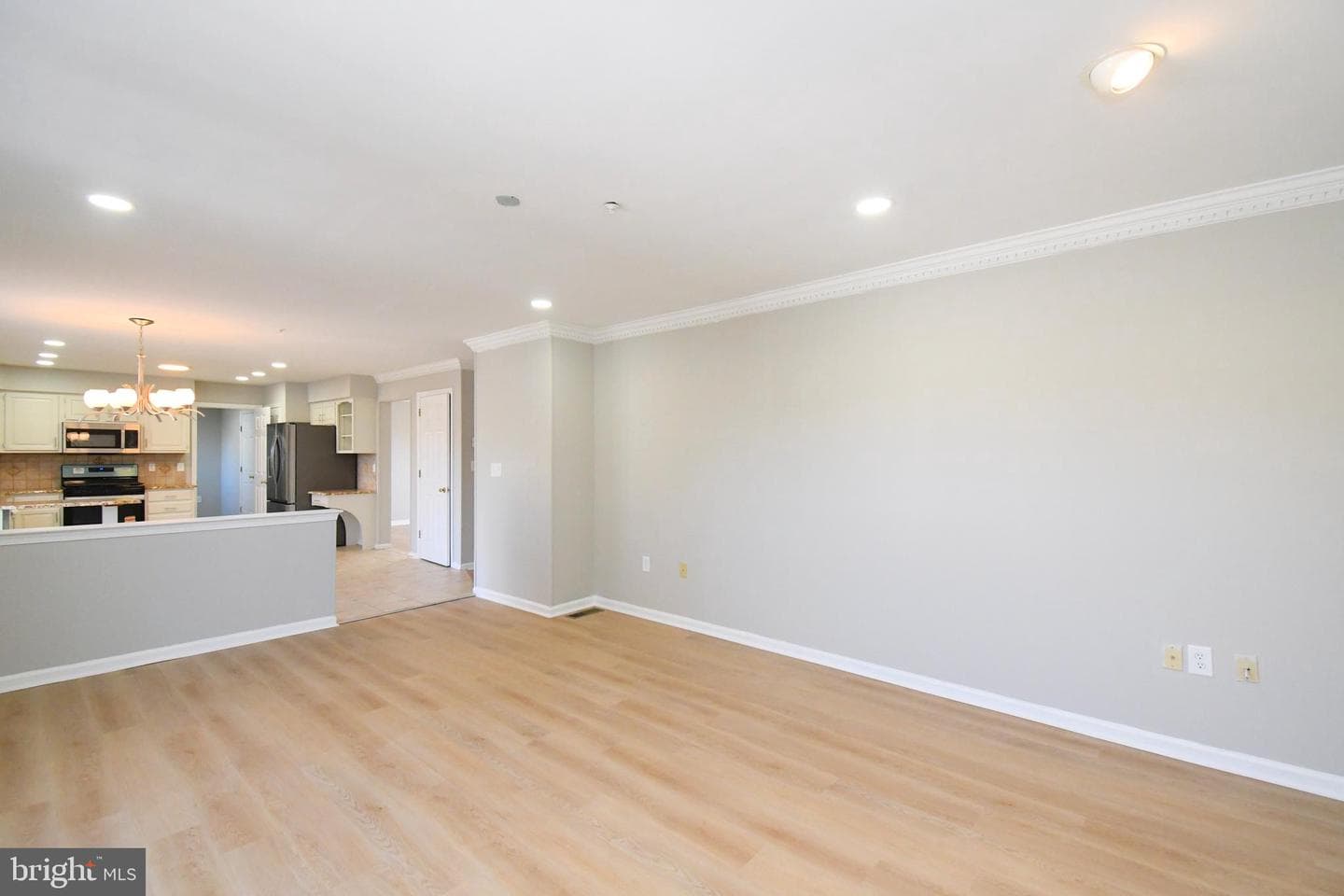 110 Greenfield Lane photo 26