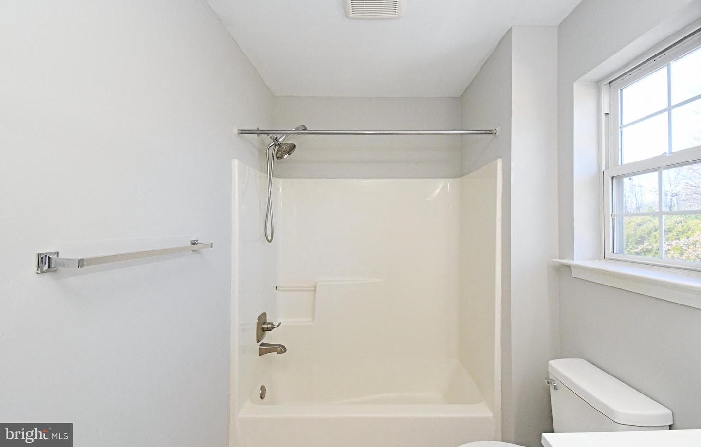 110 Greenfield Lane photo 49